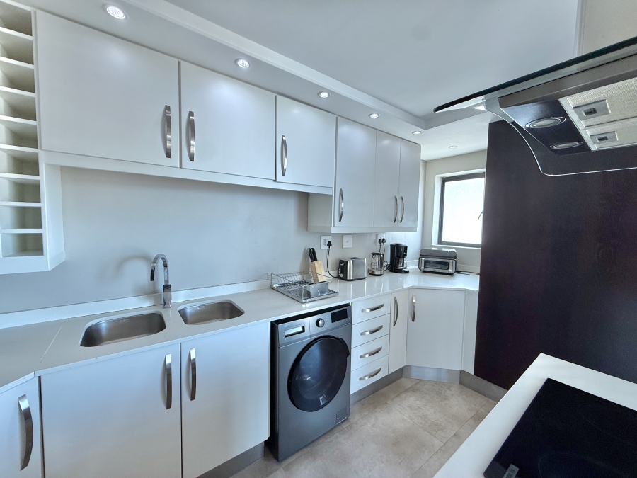 3 Bedroom Property for Sale in Waves Edge Western Cape